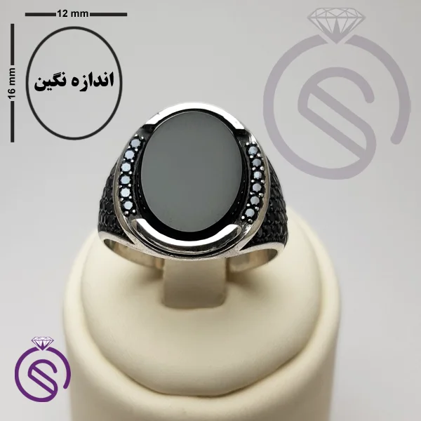 انگشتر عقیق سیاه مدل بارسلونا