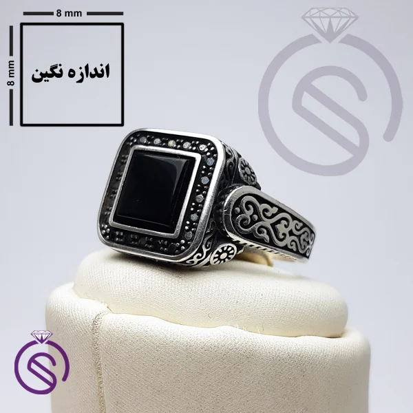 انگشتر عقیق سیاه مدل پیک