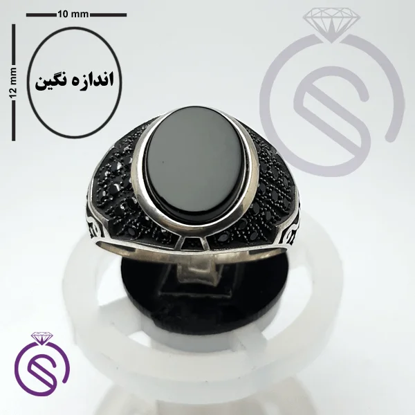 انگشتر عقیق مشکی مدل دنیس