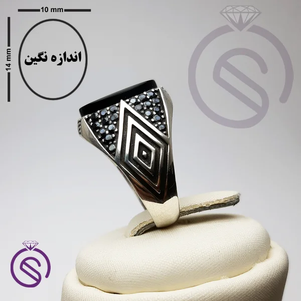 انگشتر عقیق سیاه مدل هورام