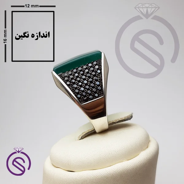 انگشتر عقیق سبز مدل سلطنتی مستطیل