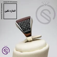 انگشتر عقیق قرمز مدل سلطنتی مستطیل