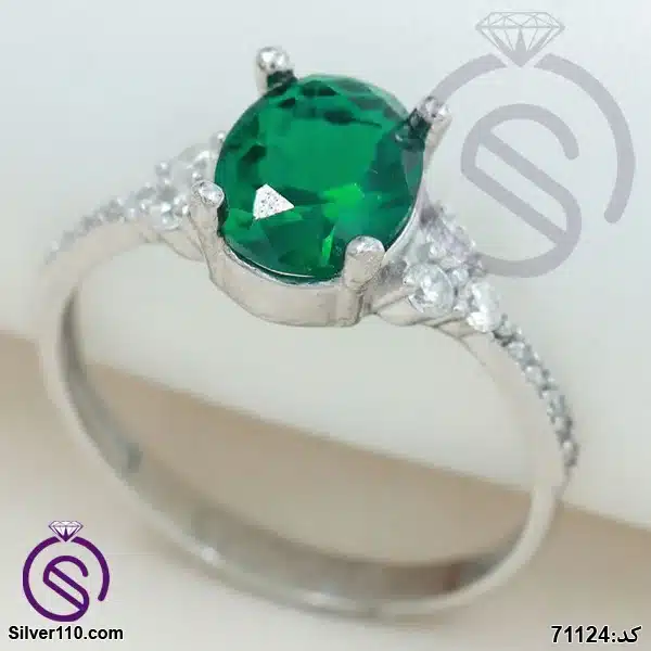 Women's silver ring with emerald crystal code 71124 انگشتر نقره زنانه کریستال زمردی کد 71124
